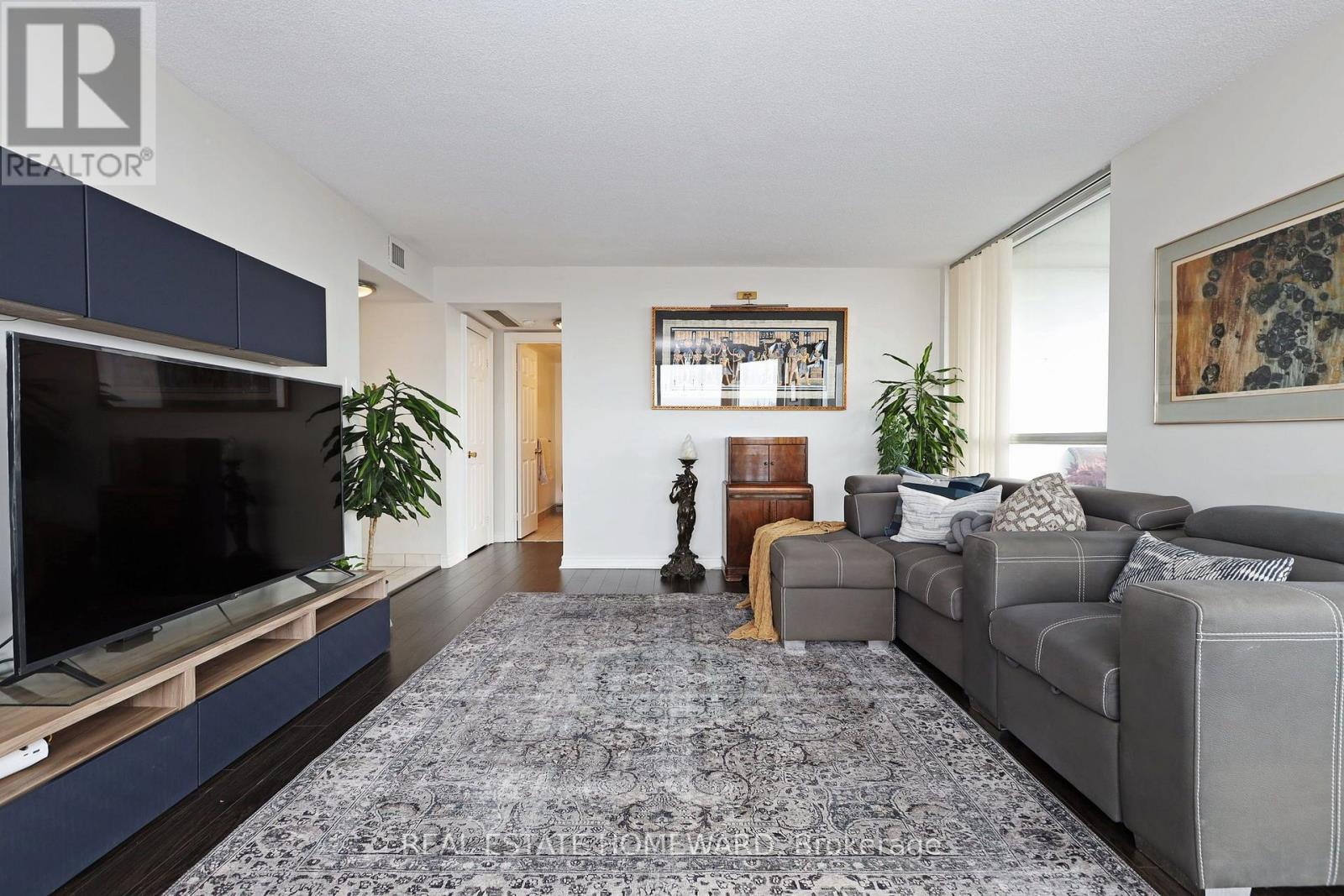 #1913 4725 SHEPPARD AVENUE E - 15