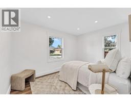 994 Isabelle, Windsor, ON N8S3B2 Photo 15