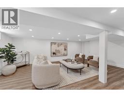 994 Isabelle, Windsor, ON N8S3B2 Photo 18