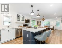 12 Domar Road, Tiny, ON L0L2J0 Photo 9