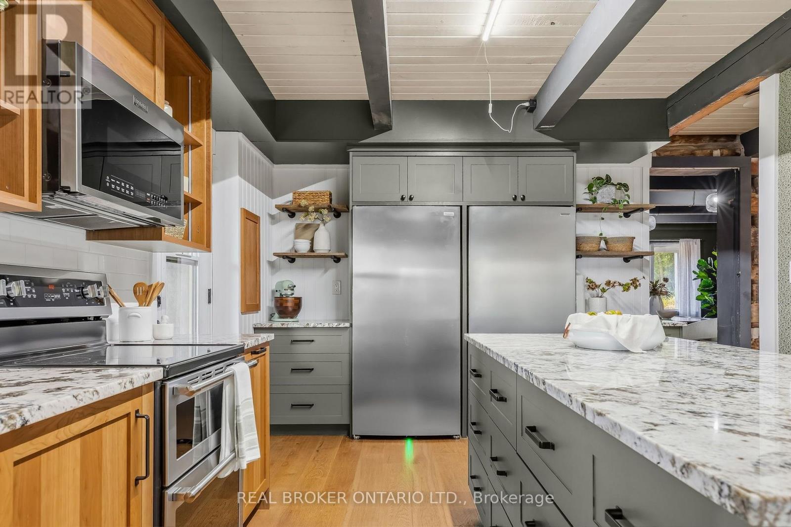 806 RICHARDSON ROAD - 11