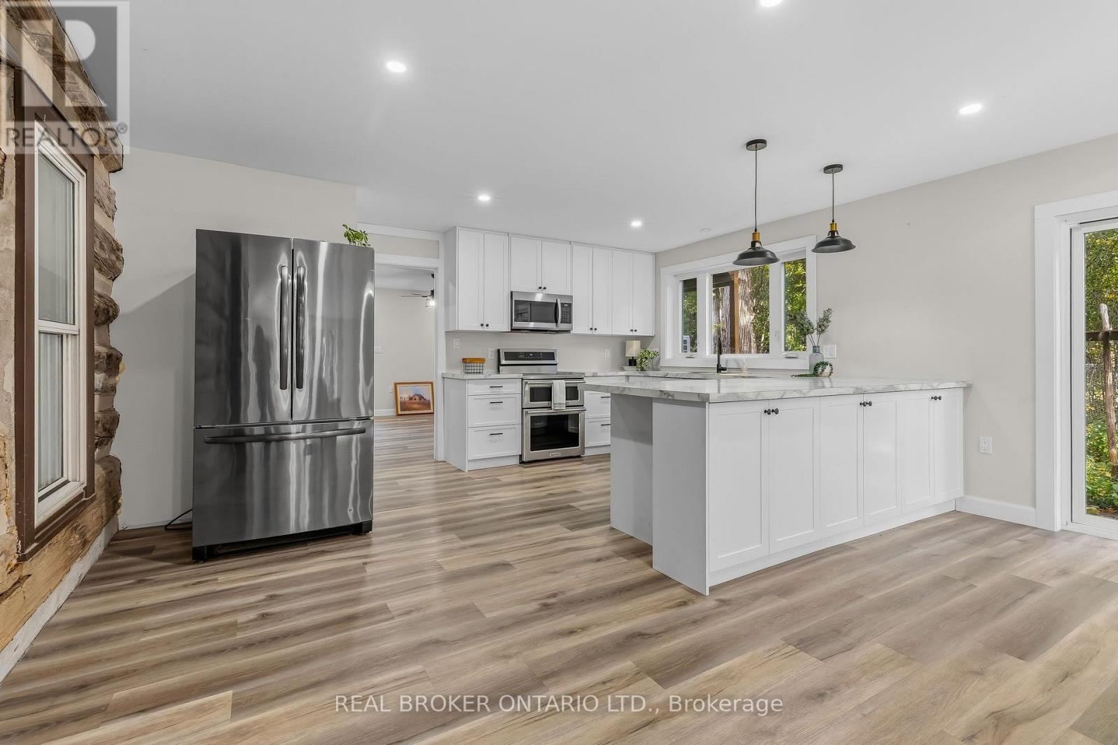 806 RICHARDSON ROAD - Image 27