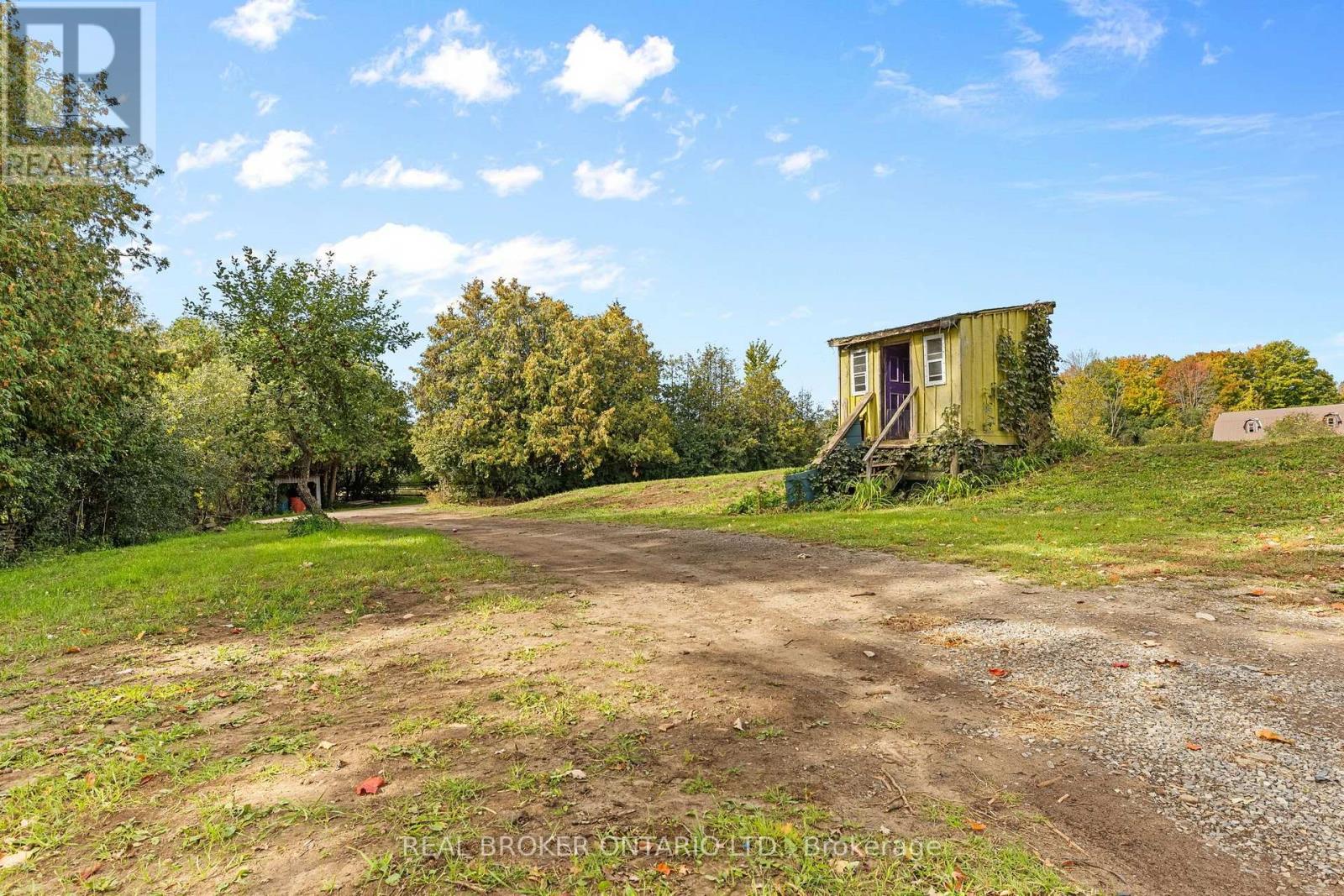 806 RICHARDSON ROAD - 36