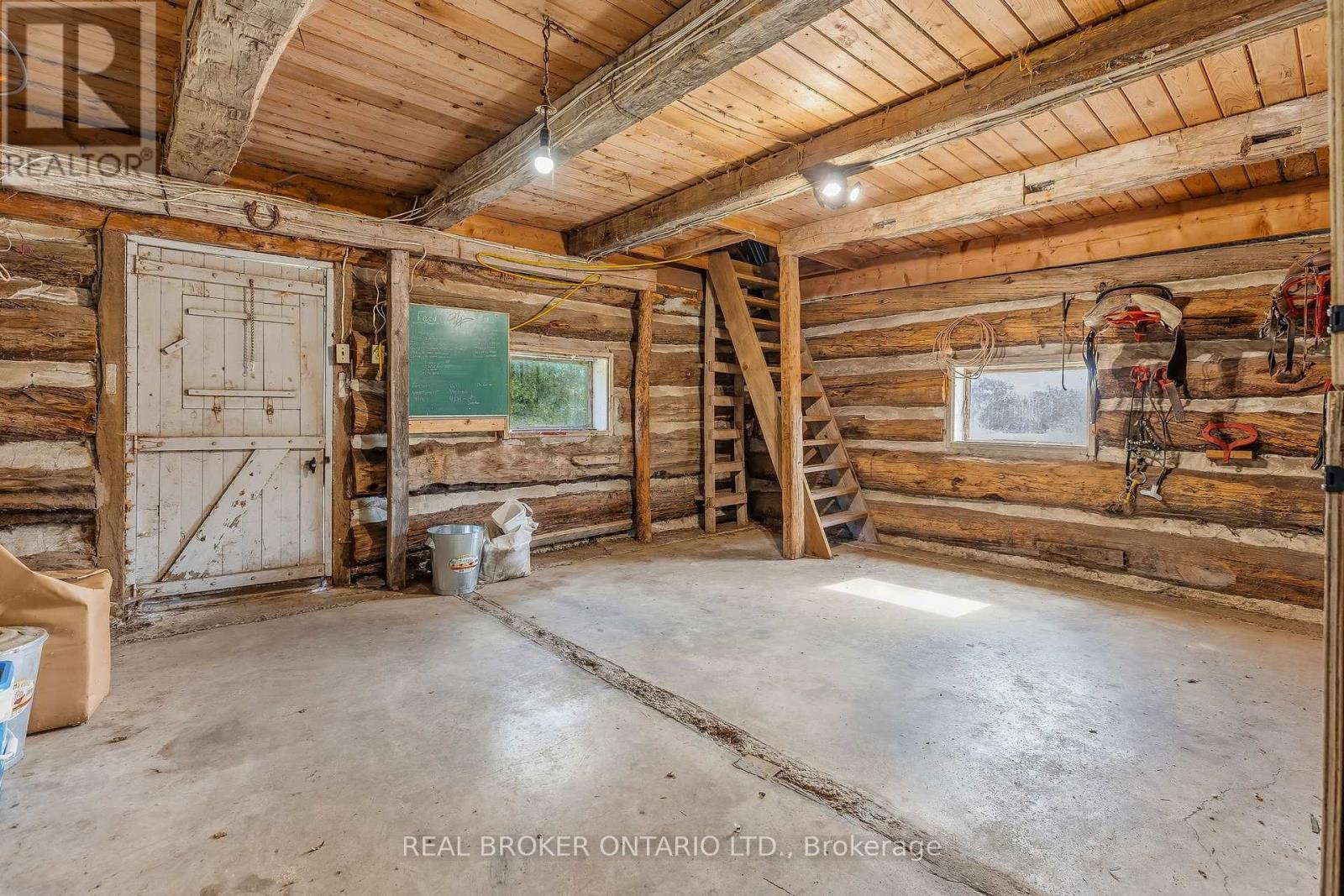 806 RICHARDSON ROAD - Image 42