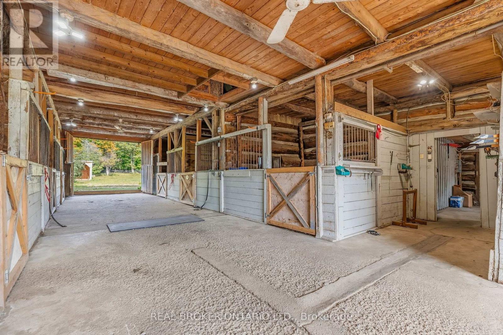 806 RICHARDSON ROAD - Image 41