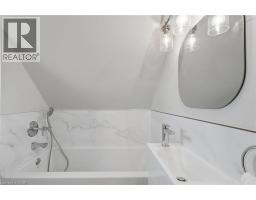 410 Beach Boulevard, Hamilton, ON L8H6W7 Photo 16