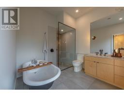 5573 Buddy Daye Street, Halifax, NS B3K0E5 Photo 24