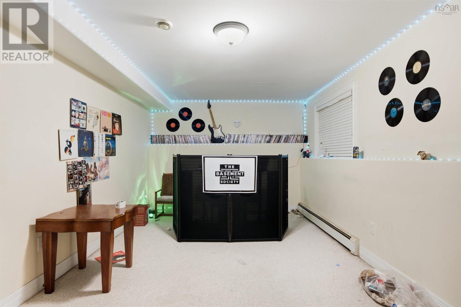 18 Stone Gate Drive - 30