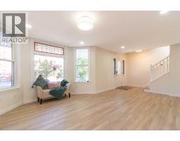 Primary Bedroom - 421 Aberdeen Street Se, Medicine Hat, AB T1A0R4 Photo 8