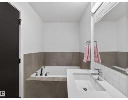 10449 143 St Nw, Edmonton, AB T5N2S5 Photo 49