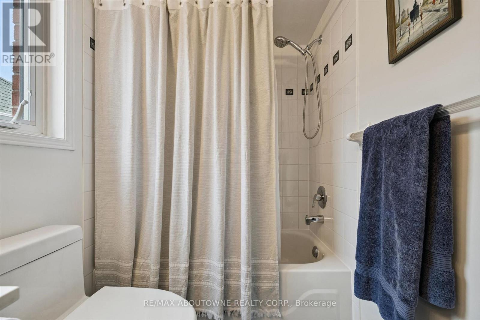 2397 ENNERDALE ROAD - 29