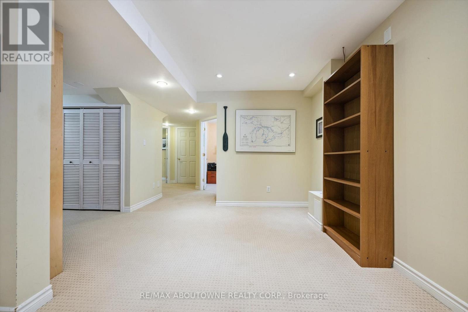 2397 ENNERDALE ROAD - 32