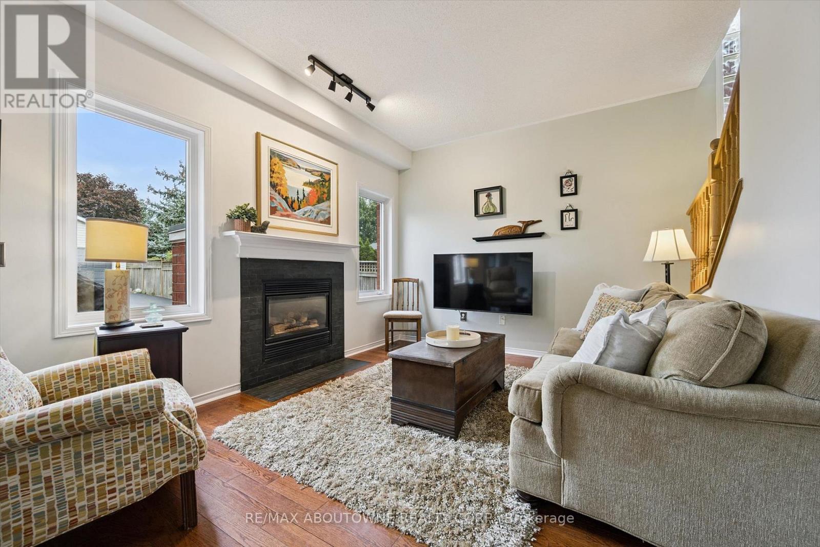 2397 ENNERDALE ROAD - 8