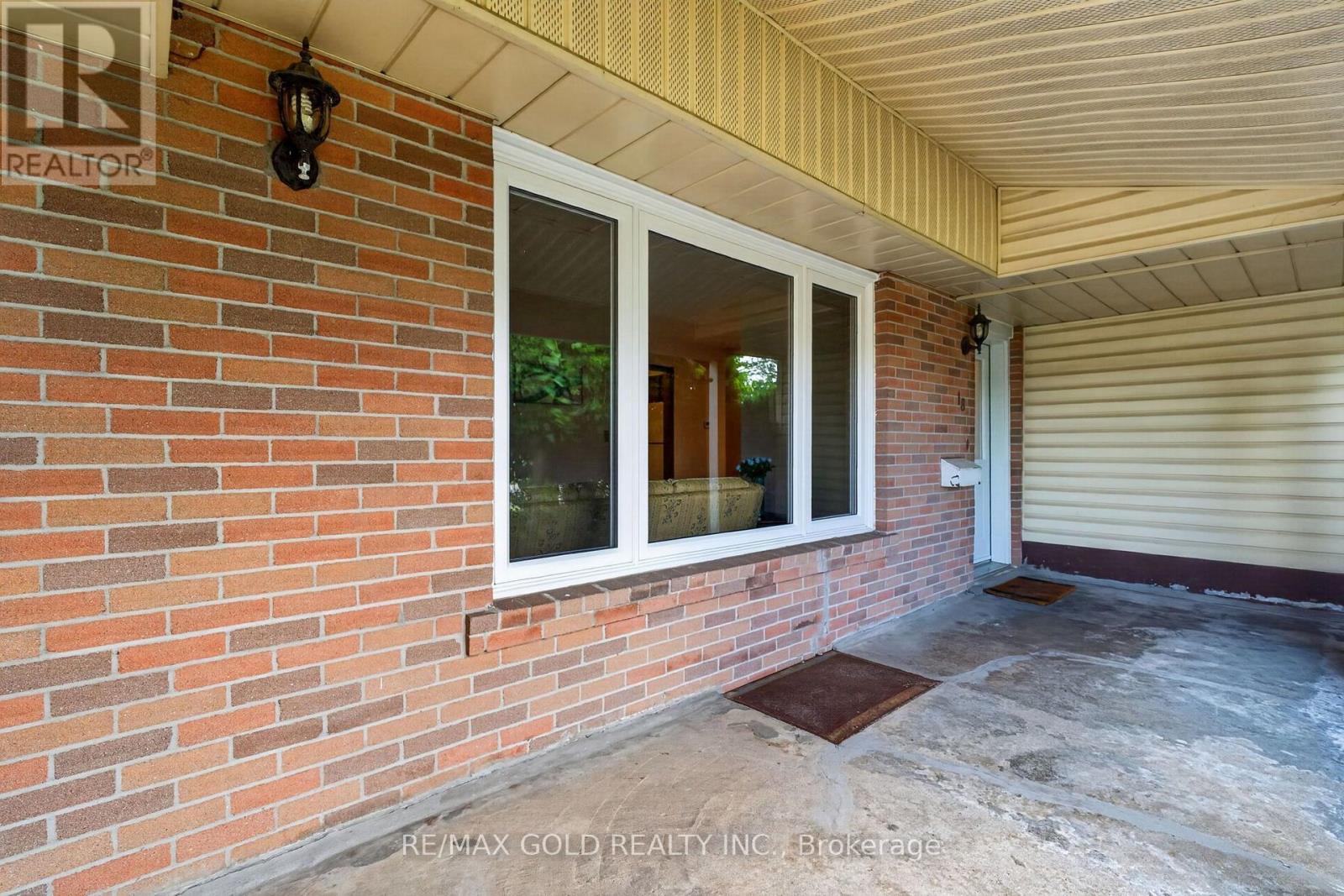 18 ESPLANADE ROAD - 3