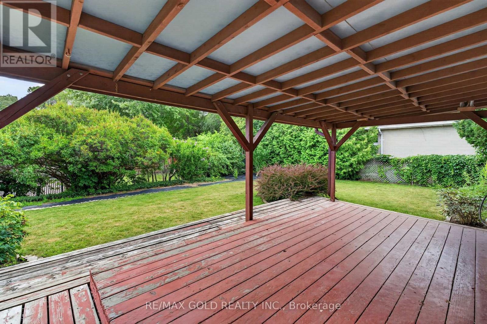 18 ESPLANADE ROAD - 44