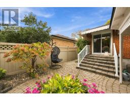 305 Renforth Road, Toronto, ON M9C2L4 Photo 25