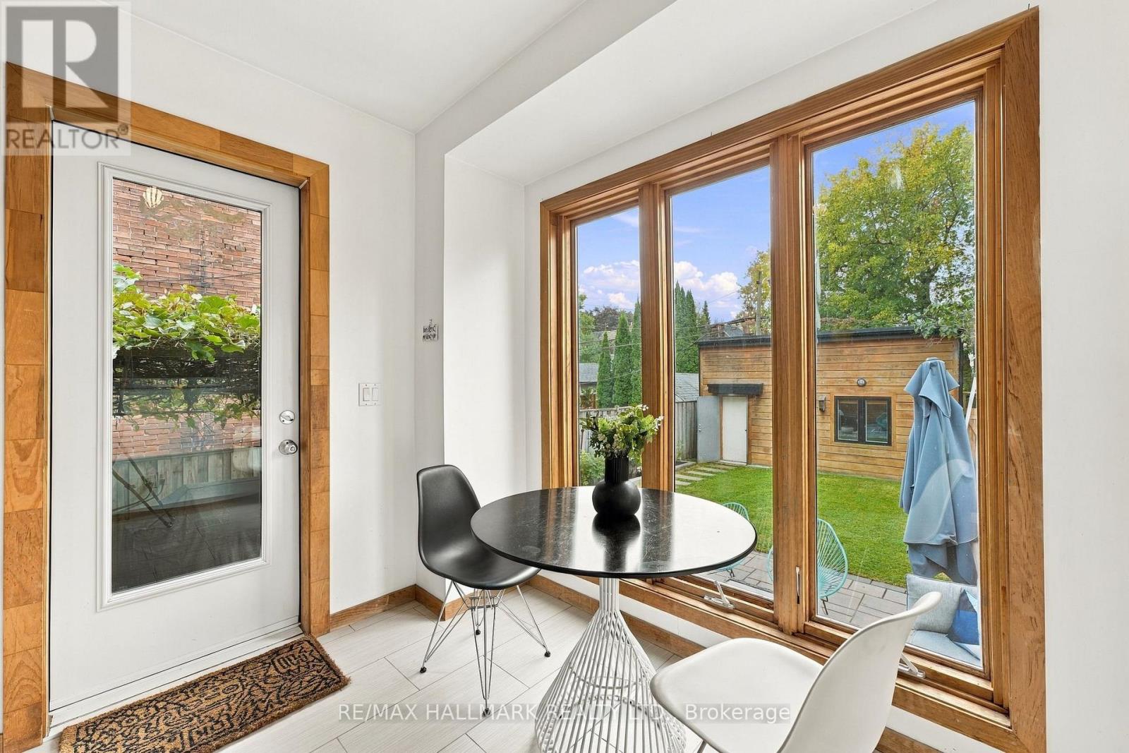 31 WRIGHT AVENUE - 16