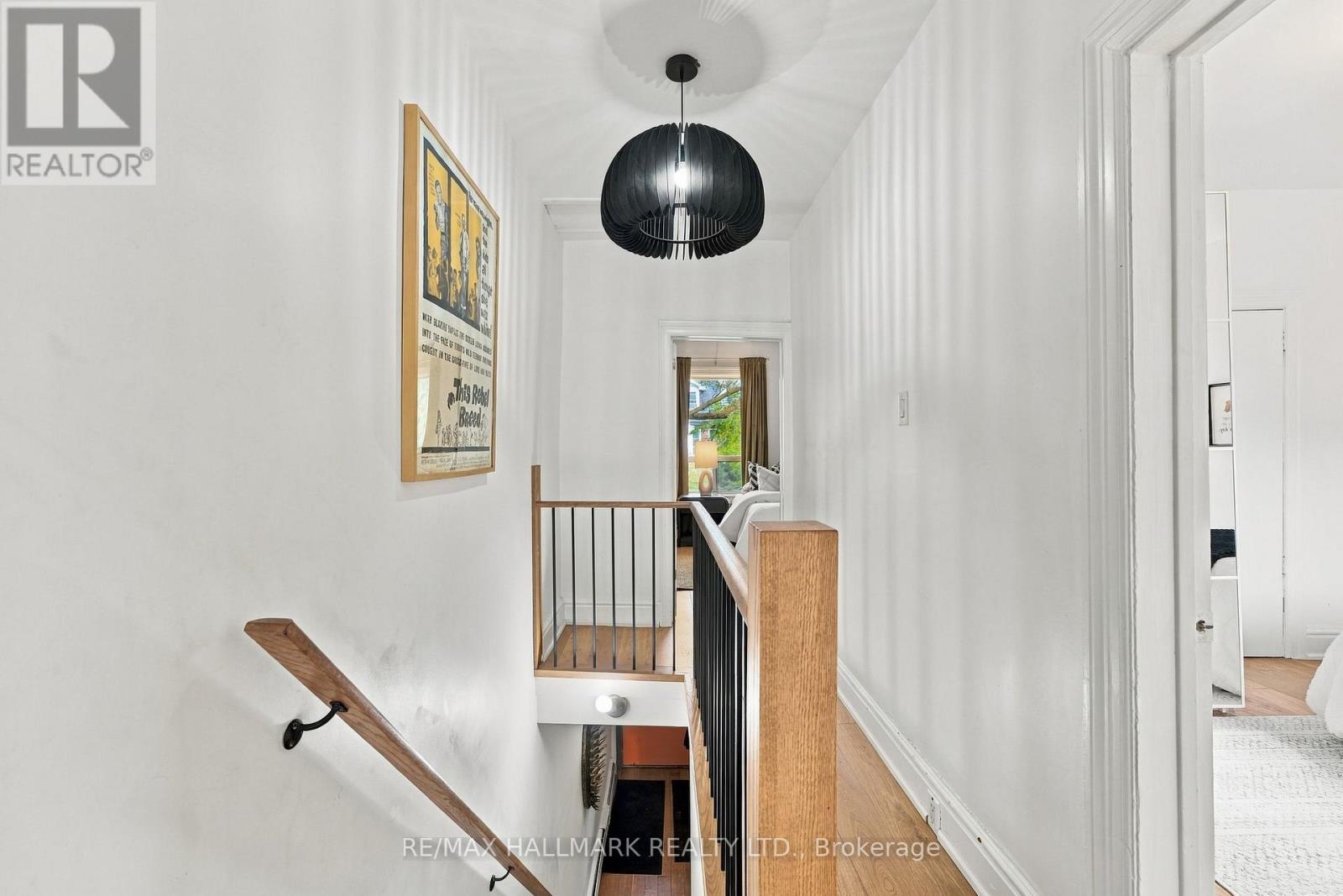 31 WRIGHT AVENUE - 21