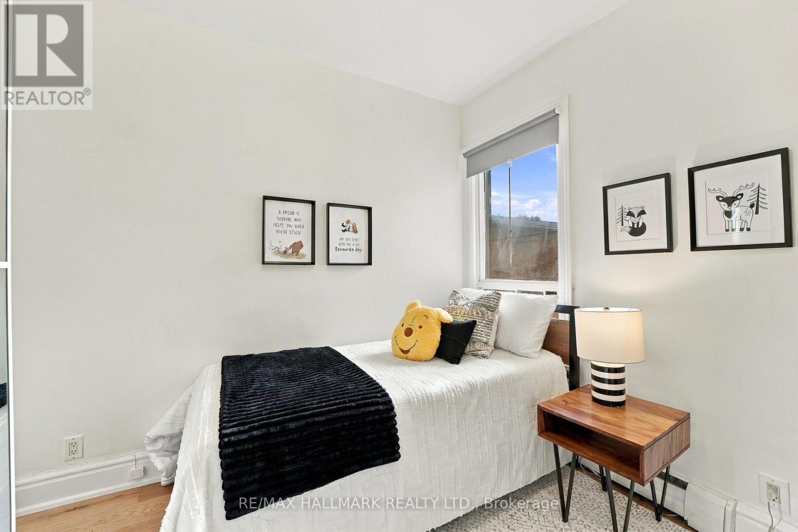 31 WRIGHT AVENUE - 23