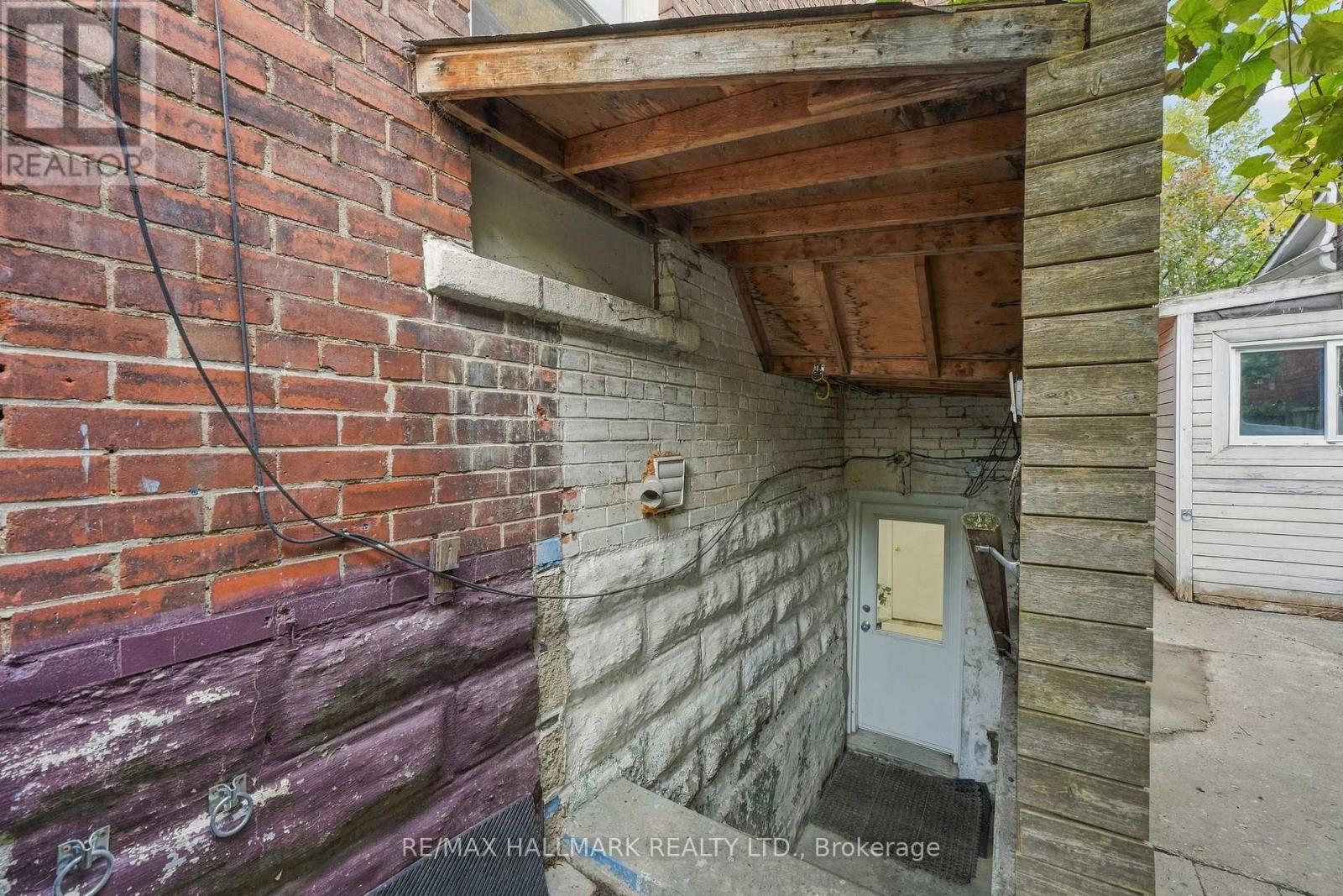 31 WRIGHT AVENUE - Image 28