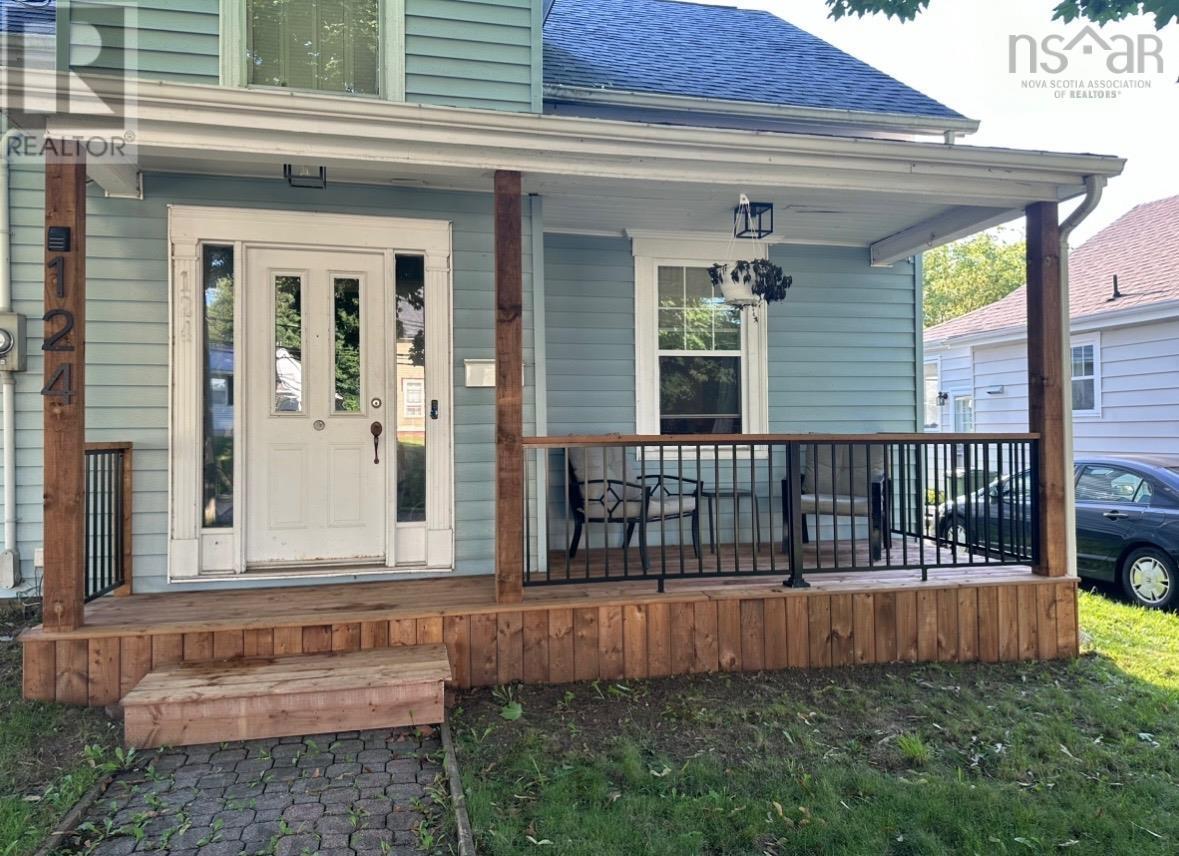124 Young St - 2
