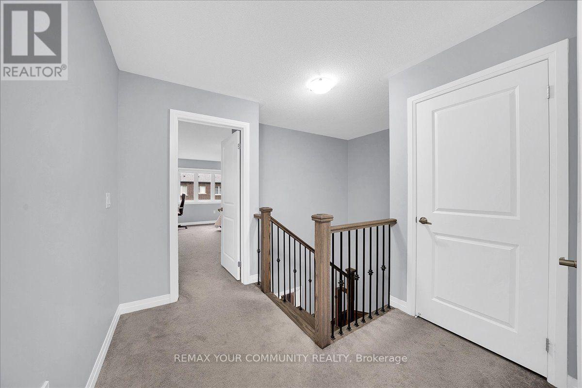 211 Landolfi Way, Bradford West Gwillimbury photo 26