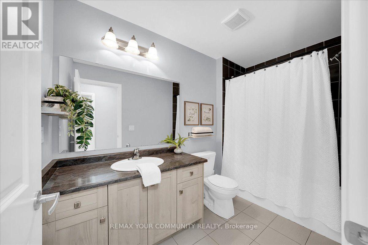 211 Landolfi Way, Bradford West Gwillimbury photo 34