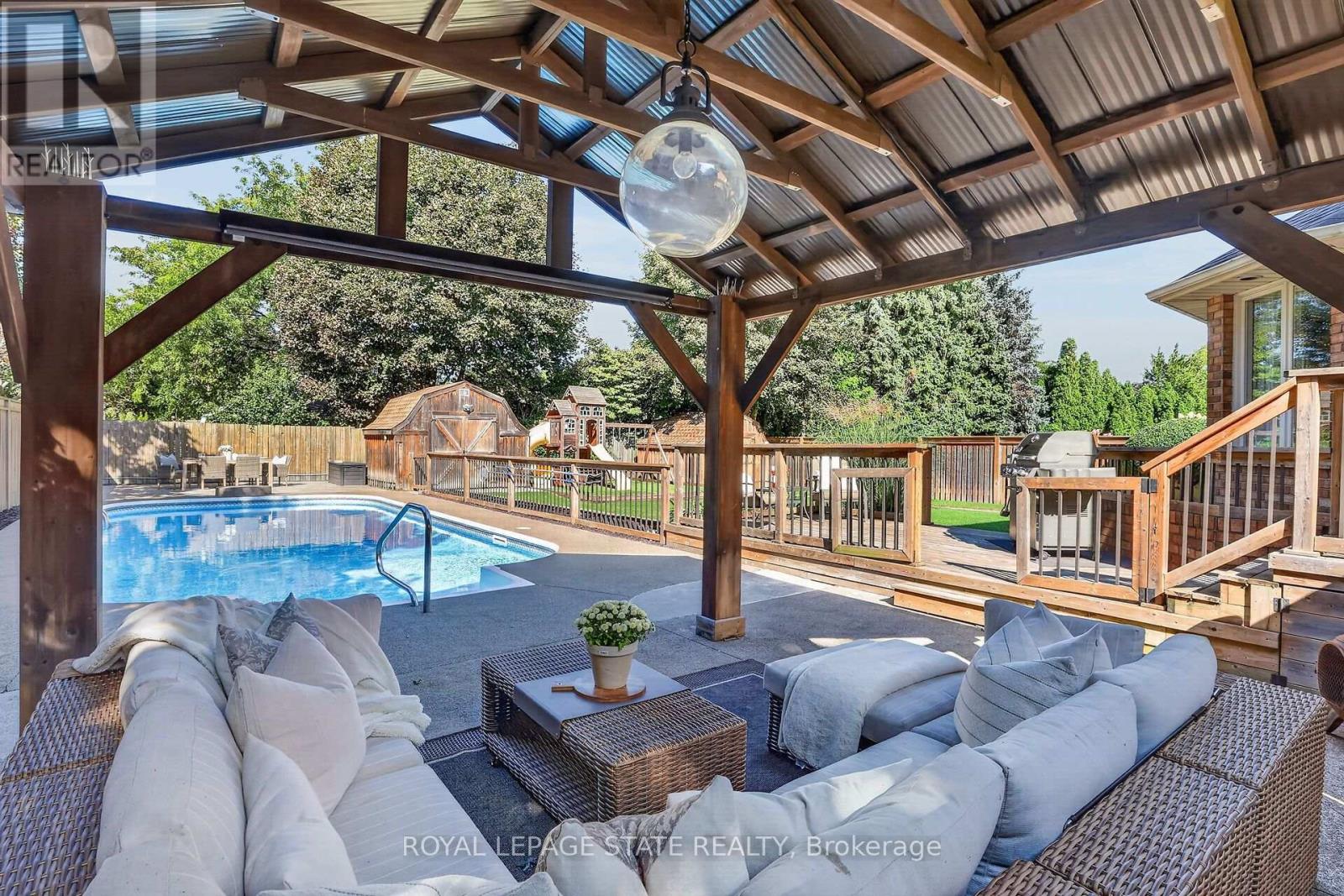 64 DRIFTWOOD COURT - 38
