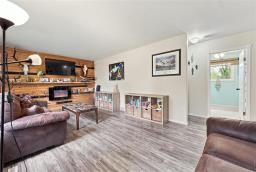 9 Tanco Crescent, Lac Du Bonnet, MB R0E1A0 Photo 17