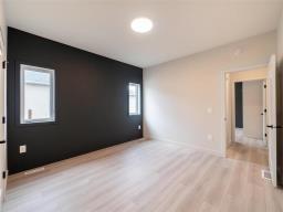 15 Hester Park Cove, Grande Pointe, MB R5A0E4 Photo 22