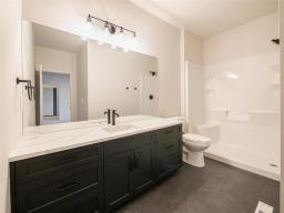 15 Hester Park Cove, Grande Pointe, MB R5A0E4 Photo 27