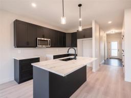 Mud room - 15 Hester Park Cove, Grande Pointe, MB R5A0E4 Photo 9