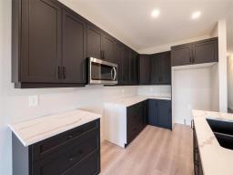 15 Hester Park Cove, Grande Pointe, MB R5A0E4 Photo 10