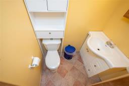 552 Ravelston Avenue W, Winnipeg, MB R2C1W7 Photo 23
