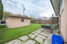 552 Ravelston Avenue W, Winnipeg, MB R2C1W7 Photo 25