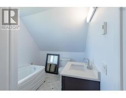 3827 Highway 1, Beaver River, NS B5A4A5 Photo 45