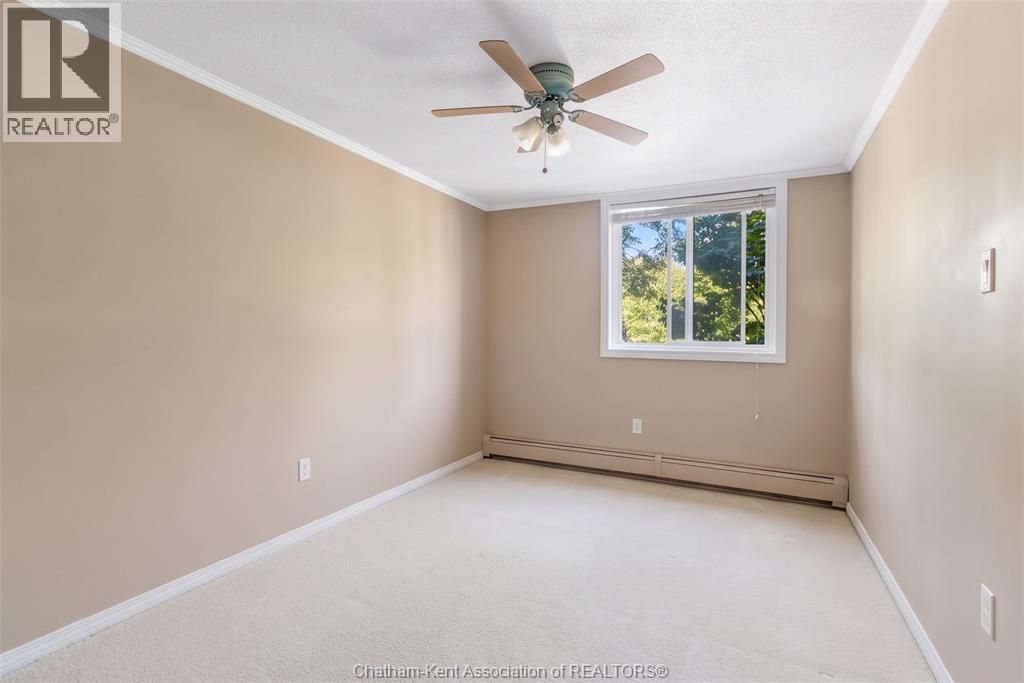 #208 955 GRAND AVENUE West - 14