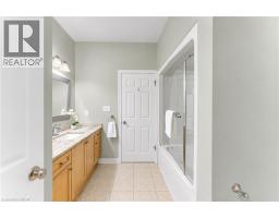 222 Chestnut Hill Crescent, Kitchener, ON N2P2X3 Photo 23