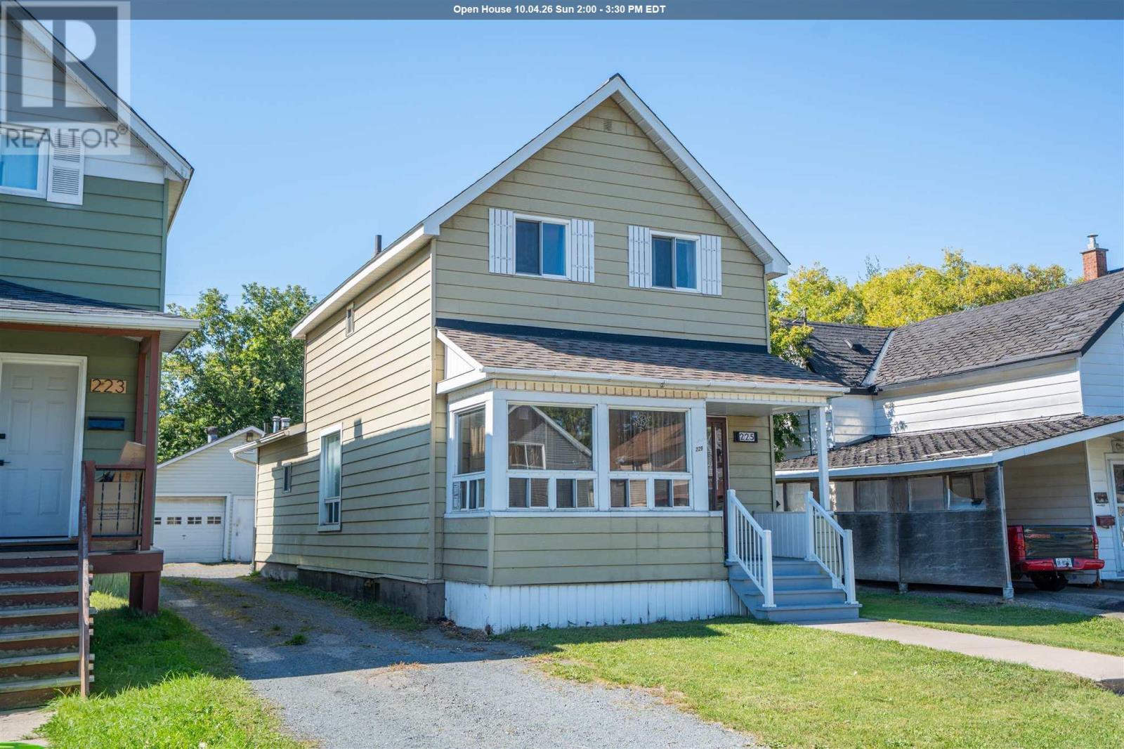 Property for sale at 225 Beverley ST