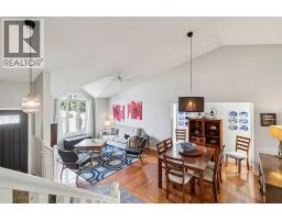 5pc Bathroom - 117 Hawkbury Close Nw, Calgary, AB T3G3E3 Photo 17