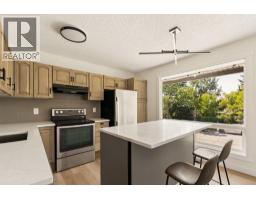 Bedroom - 9, 5019 46 Avenue Sw, Calgary, AB T3E6R1 Photo 7