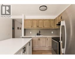 Foyer - 9, 5019 46 Avenue Sw, Calgary, AB T3E6R1 Photo 9