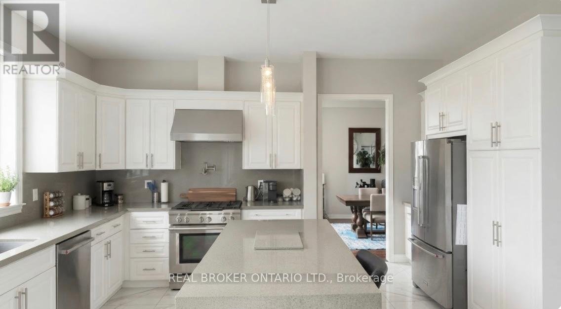 100 Trail Boulevard, Springwater photo 7