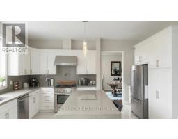 Bathroom - 100 Trail Boulevard, Springwater, ON L9X0S7 Photo 7
