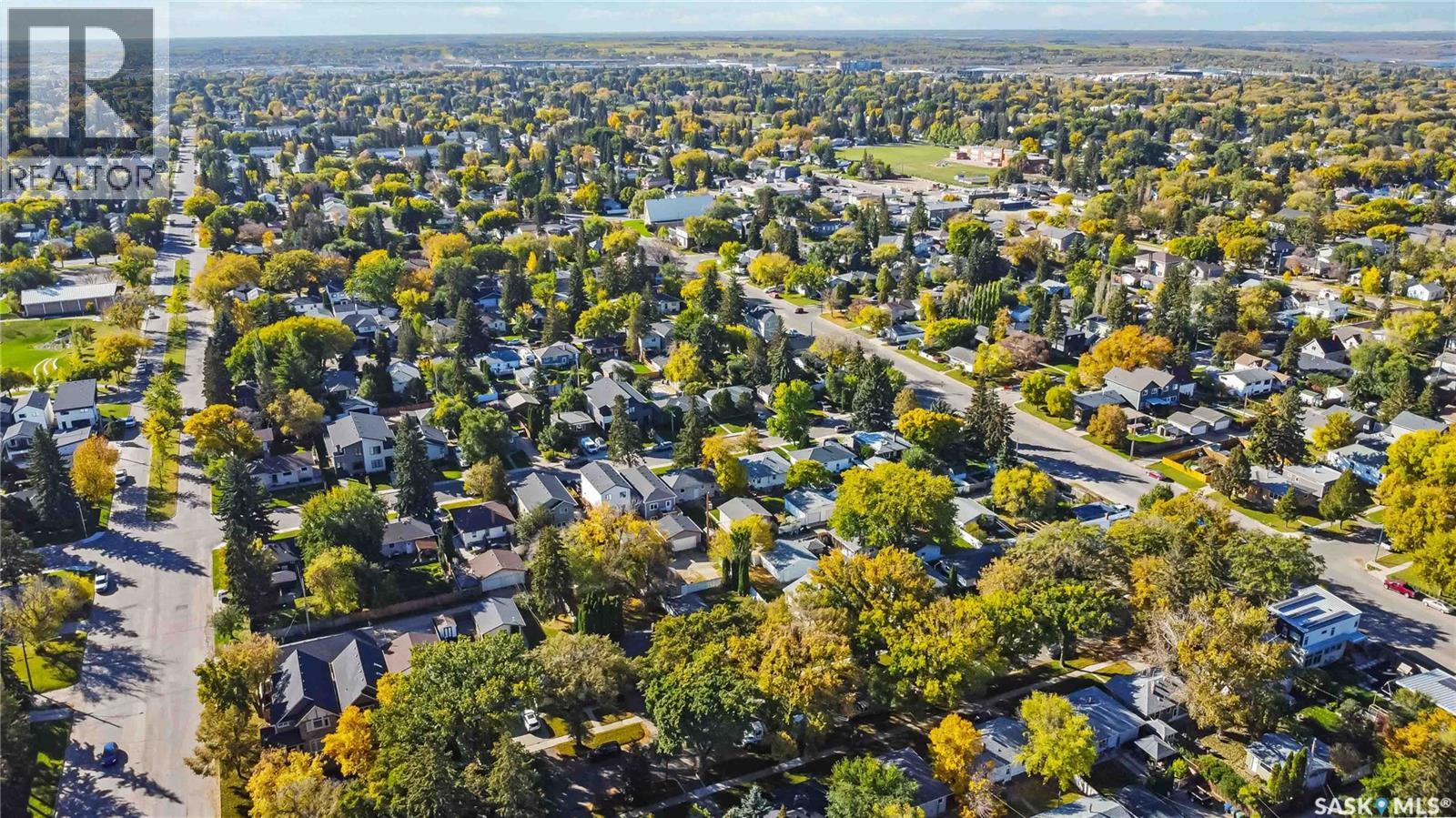 738 4th STREET E - Image 40