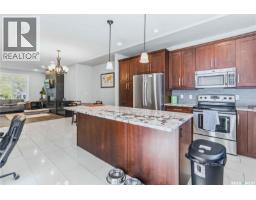 738 4th E, Saskatoon, SK S7H1K2 Photo 18