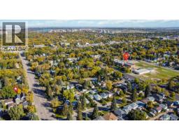738 4th E, Saskatoon, SK S7H1K2 Photo 33