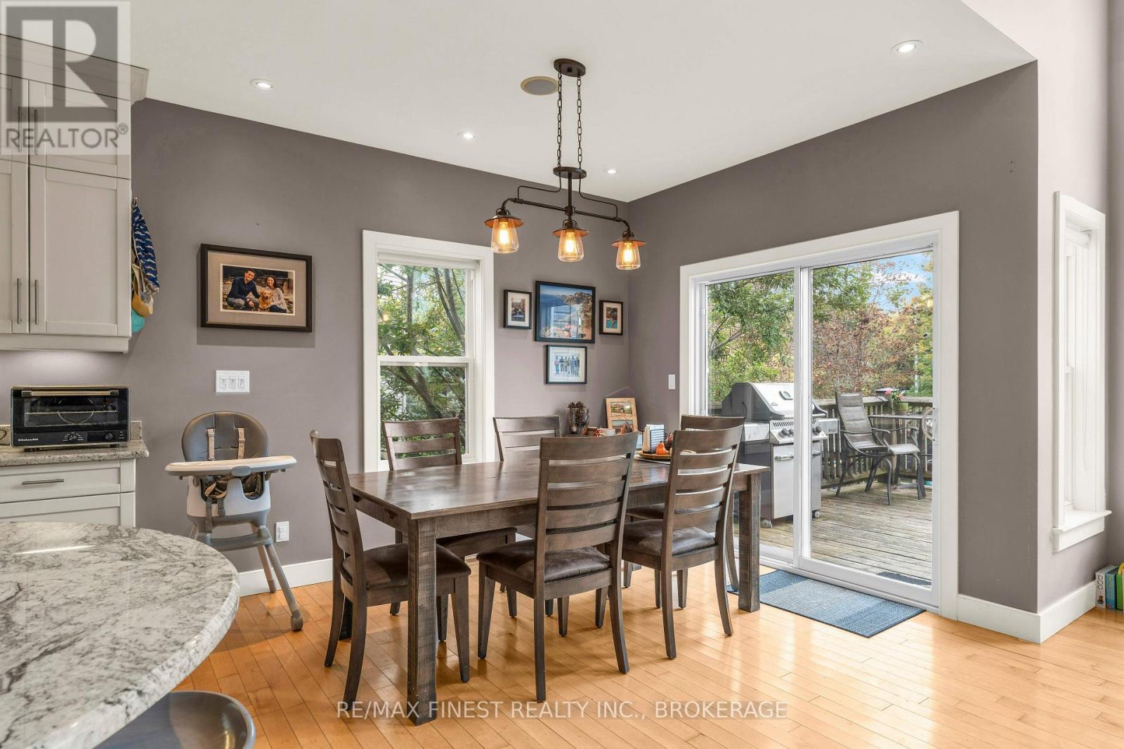 141 BENJAMIN COURT - 10