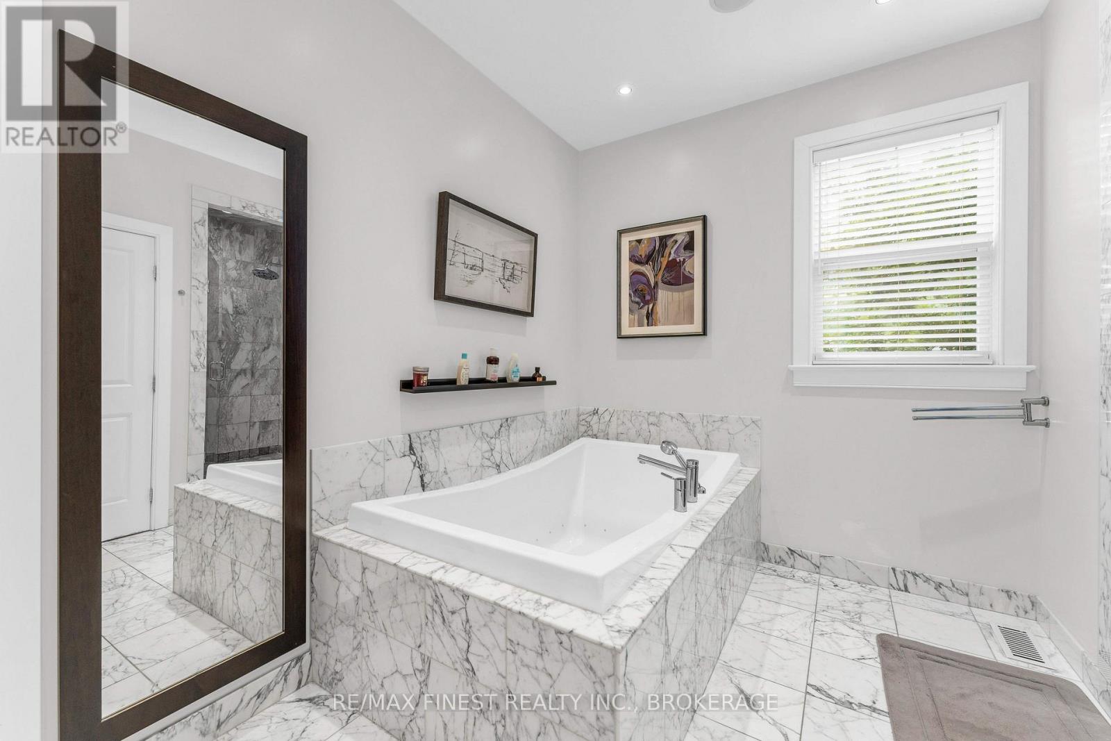 141 BENJAMIN COURT - Image 20