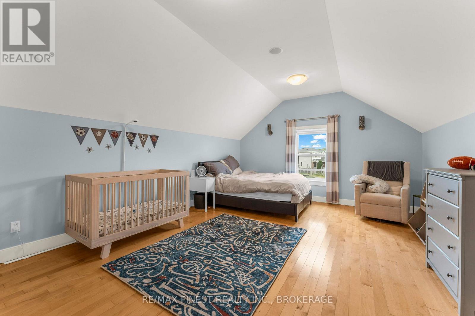 141 BENJAMIN COURT - 31